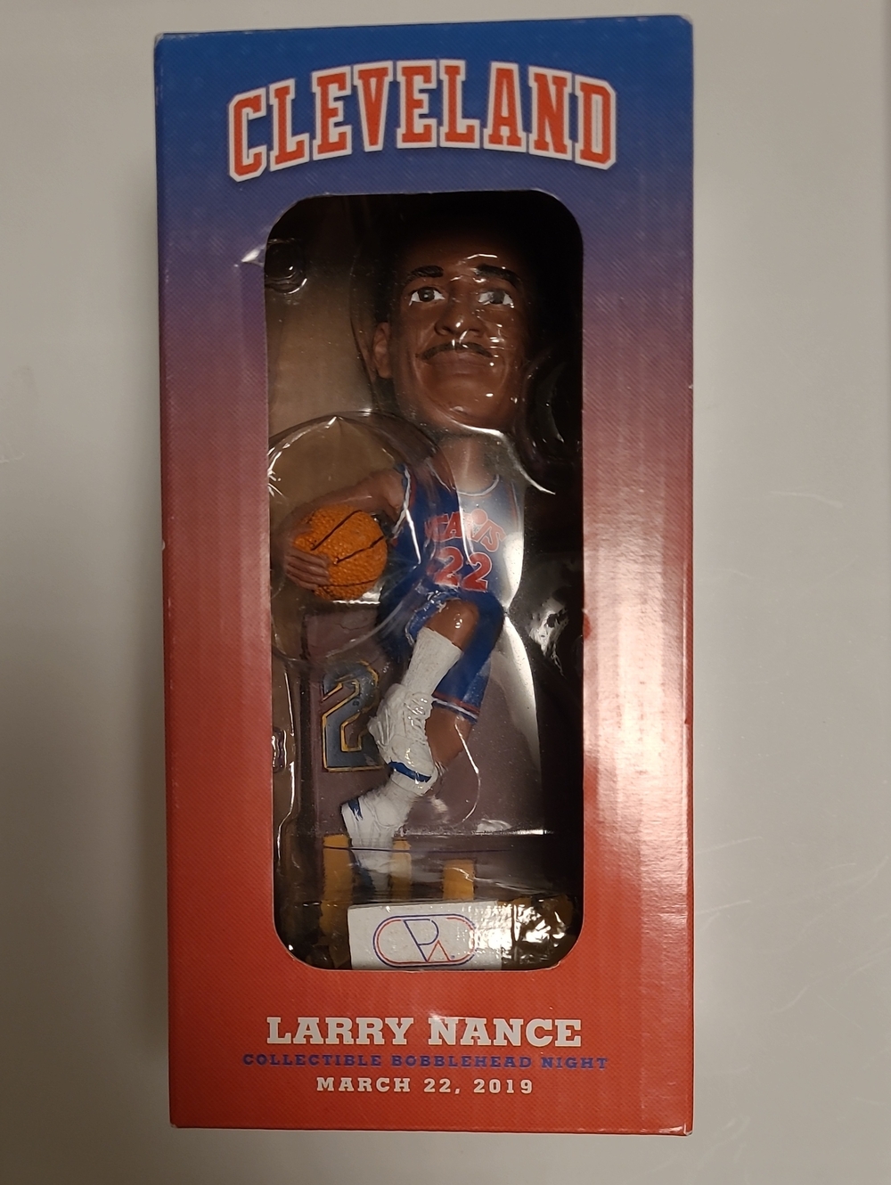 Larry Nance Cleveland Bobblehead - Blue/Orange Basketball Figure